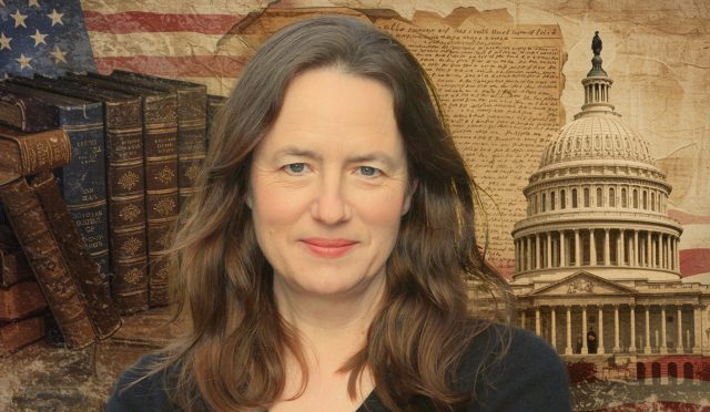 Porträt der Historikerin Heather Cox Richardson mit US-Symbolik